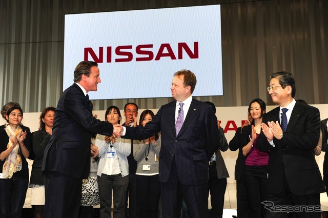 キャメロン首相日産本社訪問（4月10日）