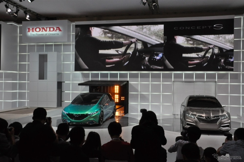 ホンダのプレスカンファレンス（北京モーターショー12）