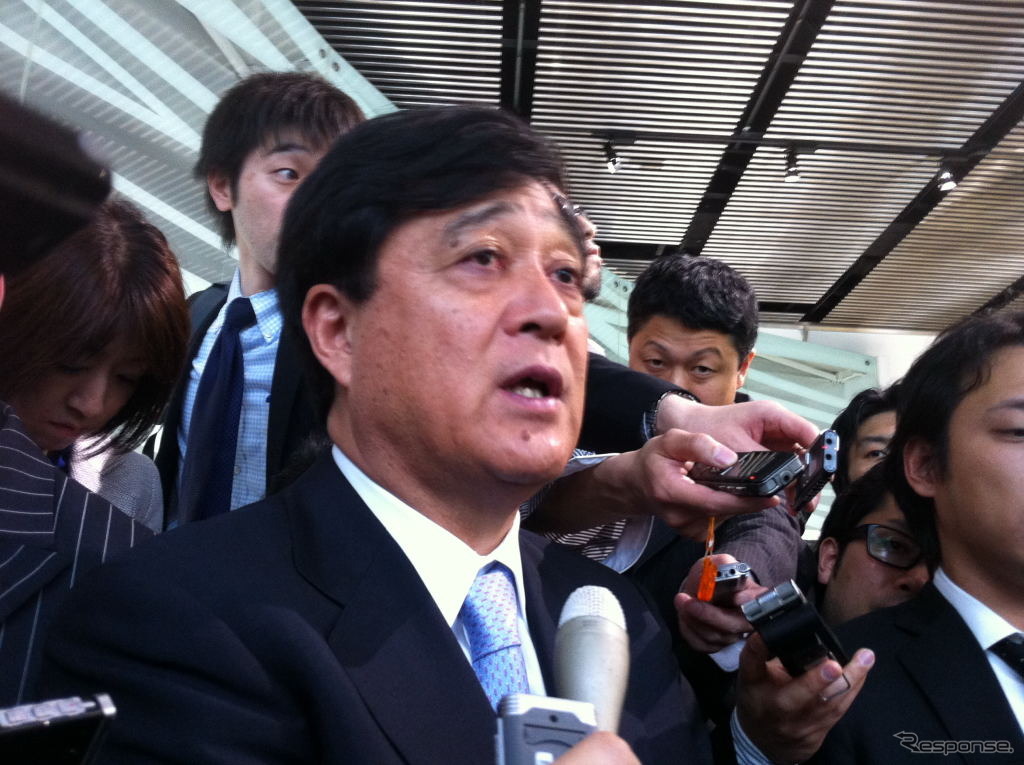 三菱自動車・益子修社長