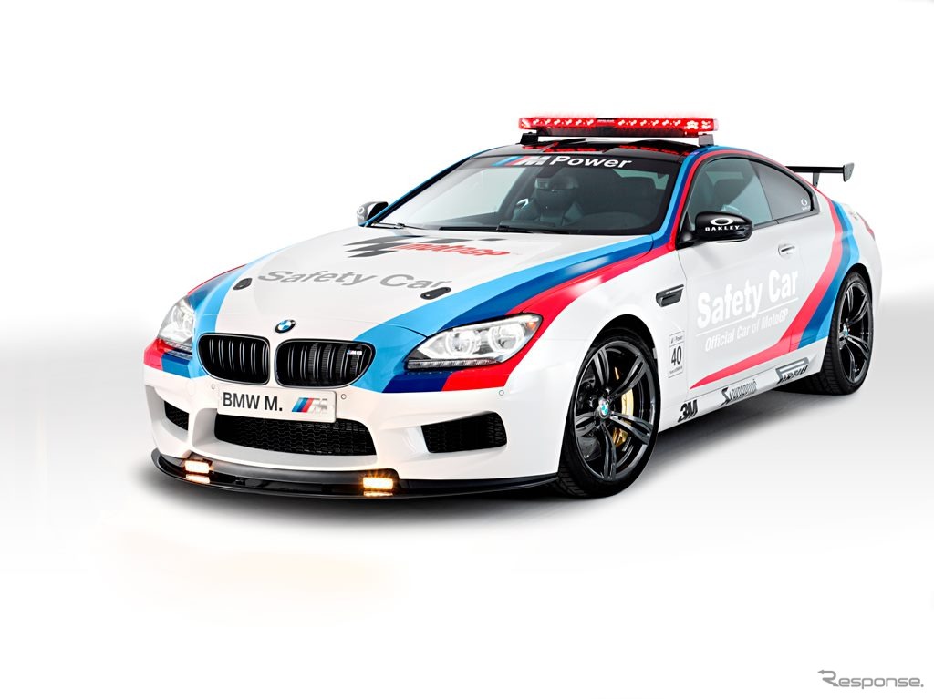 新型BMW M6クーペのMotoGPセーフティカー