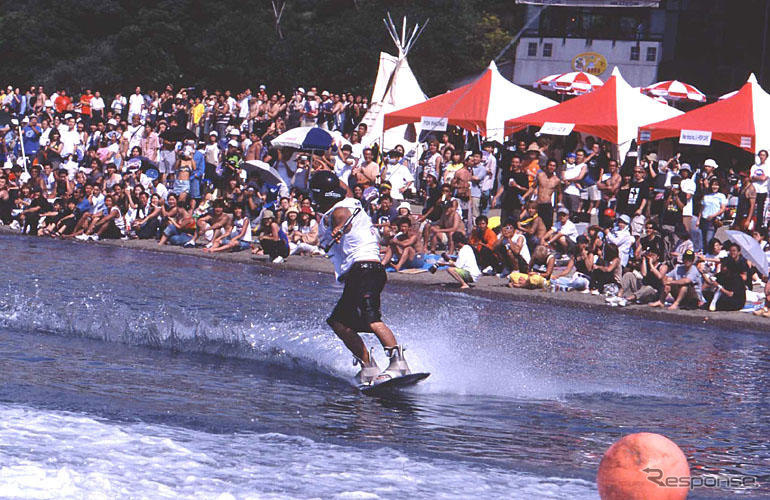 ウェイクボードの迫力を目の前で…世界戦開催