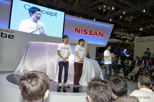 出展を決めたのが遅かったNISSANは、やや窮屈な感じのブースだった