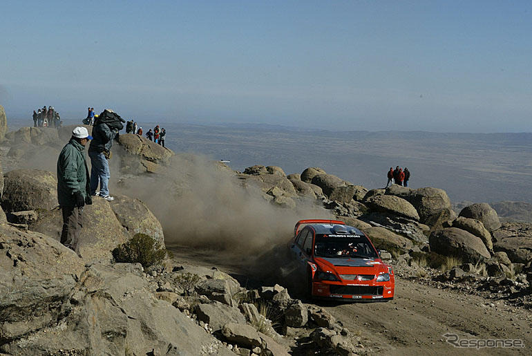 【WRCラリーアルゼンチン】写真蔵…激闘を見る