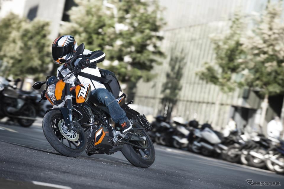 KTM 200デューク