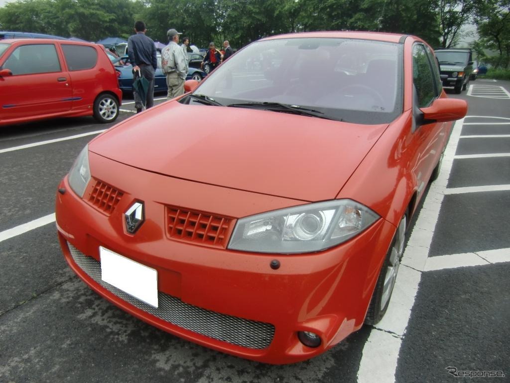 スプレンドーレ・ピクニック開催　ルノー・メガーヌRS