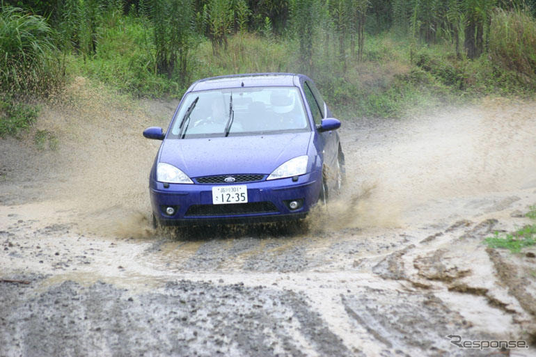 【WRCラリージャパン】フォード参戦記者発表会…同乗走行
