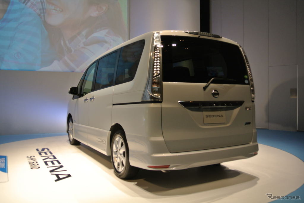 日産自動車 新型セレナ S-HYBRID発表会