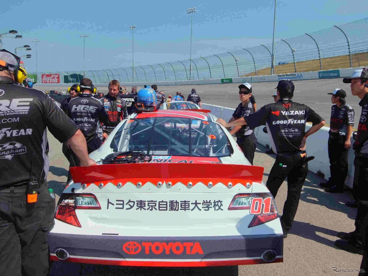 NASCARに参戦したトヨタ東京自動車大学校と米NTIのコラボチーム