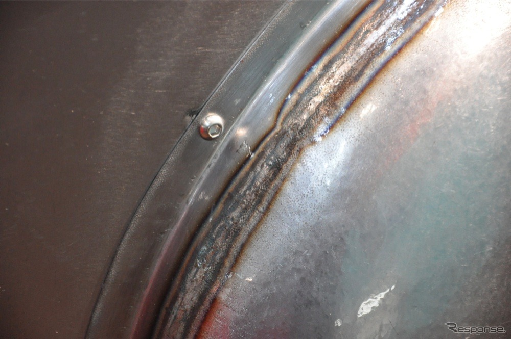 トヨタ自動車の新たなCamatte。鈑金の匠が手作りでボディを作り上げた。