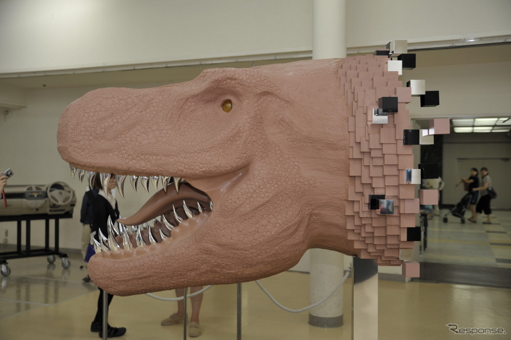 日野自動車のモデラー作品「H-REX」