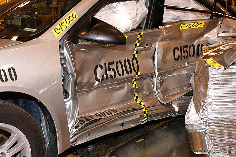 GM、衝突テスト1万5000回を達成