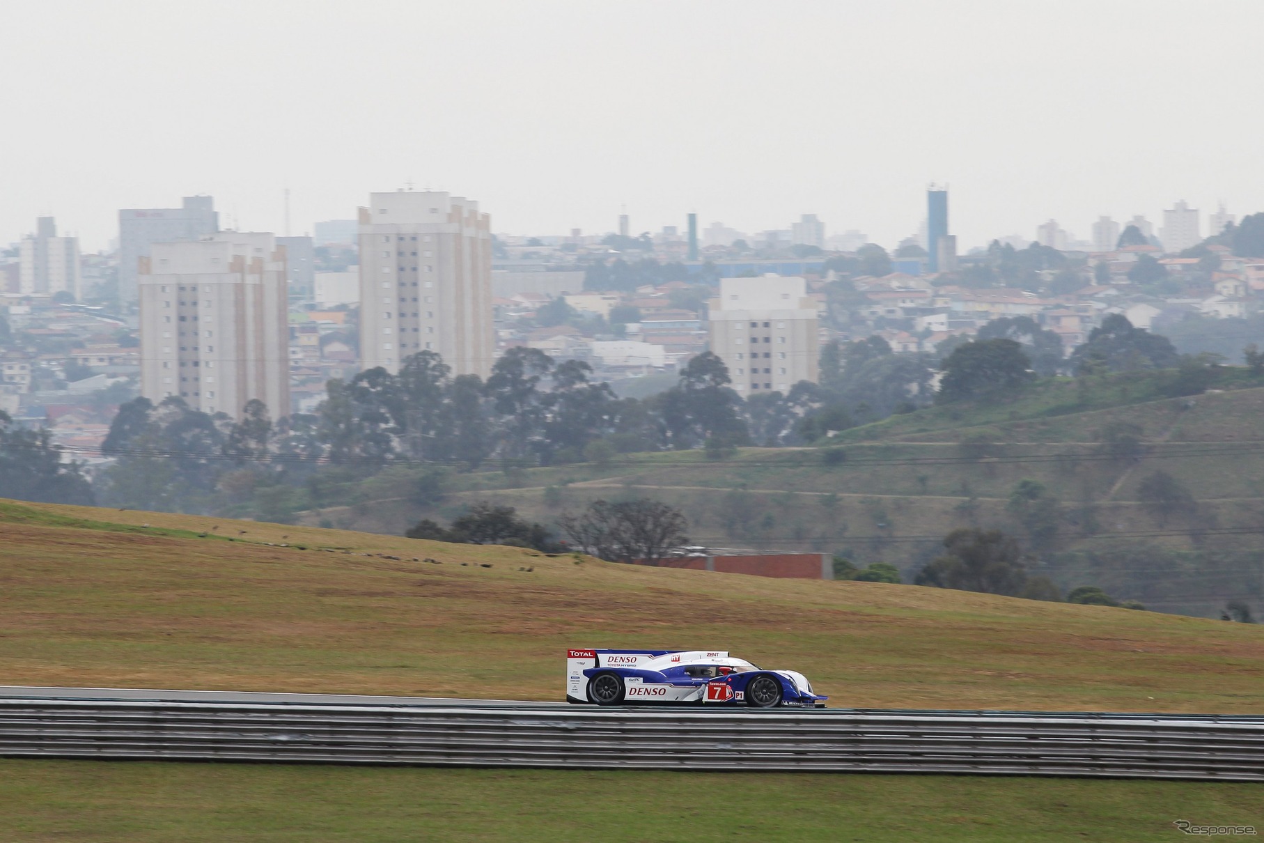 【WEC 第5戦】トヨタTS030が初のポール奪取…アウディR18 e-tronクワトロに1秒差