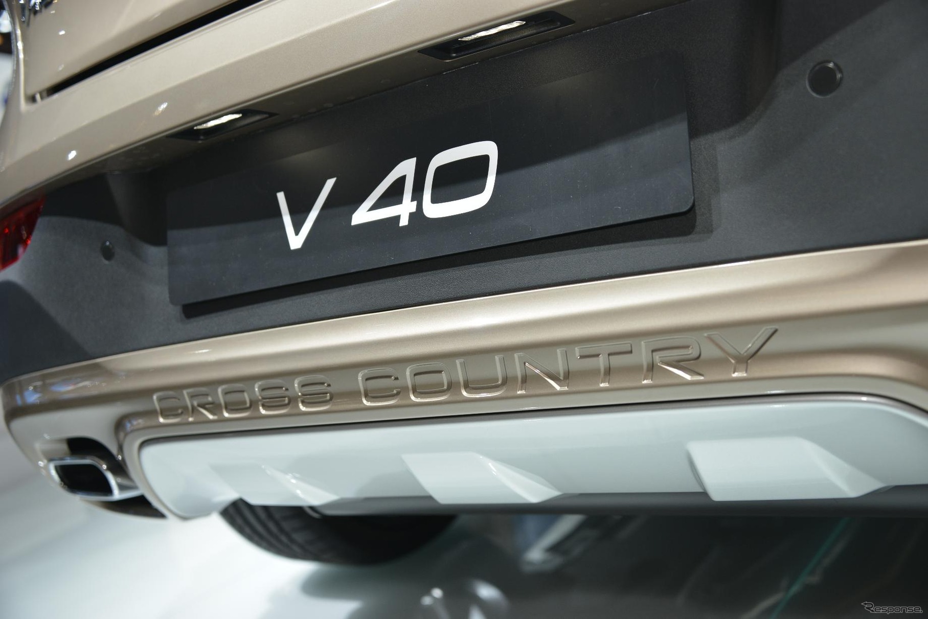 ボルボ V40 クロスカントリー（パリモーターショー12）