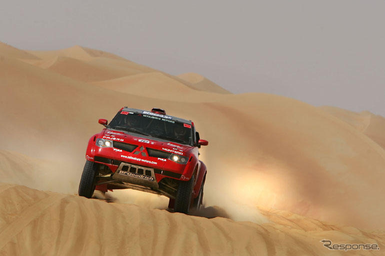 【クロスカントリー UAE】三菱増岡優勝、日産ドメビウス2位…パリダカ前哨