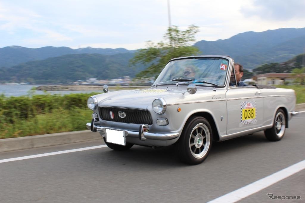 熱海HISTORICA G.P.開催ダイハツ・コンパーノスパイダー