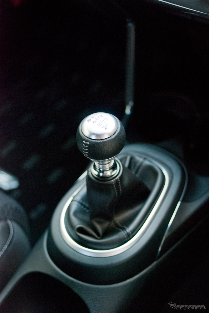 ホンダ CR-Z α 6MT