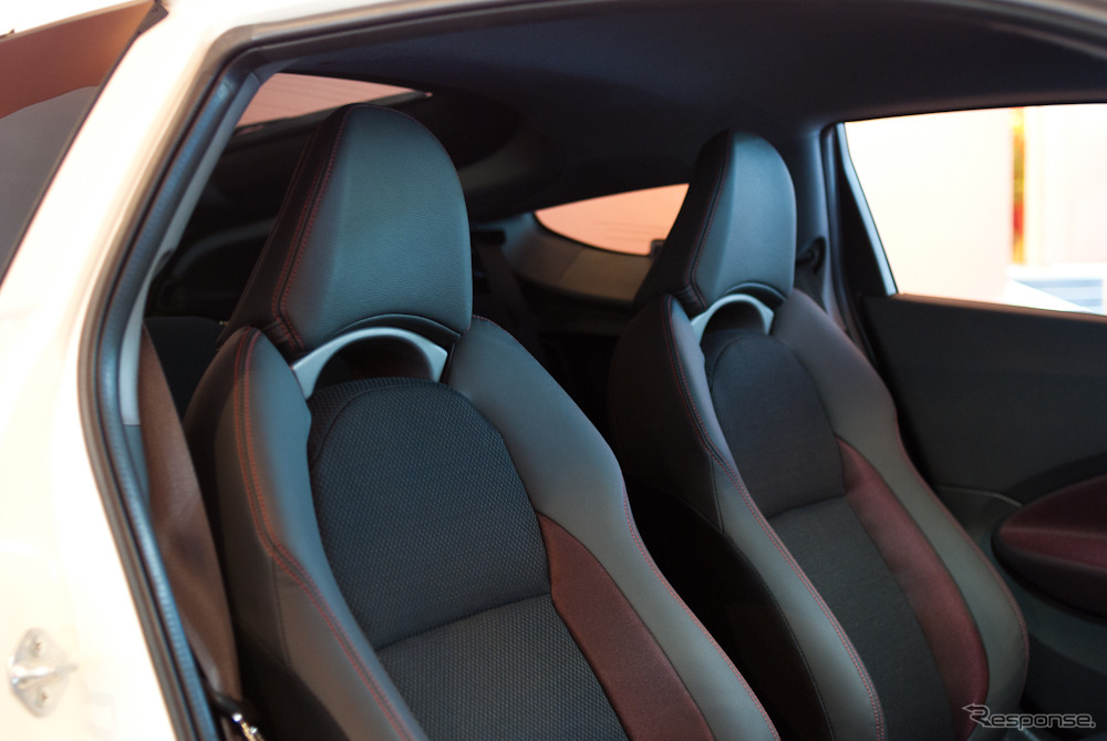 ホンダ CR-Z α Master Label