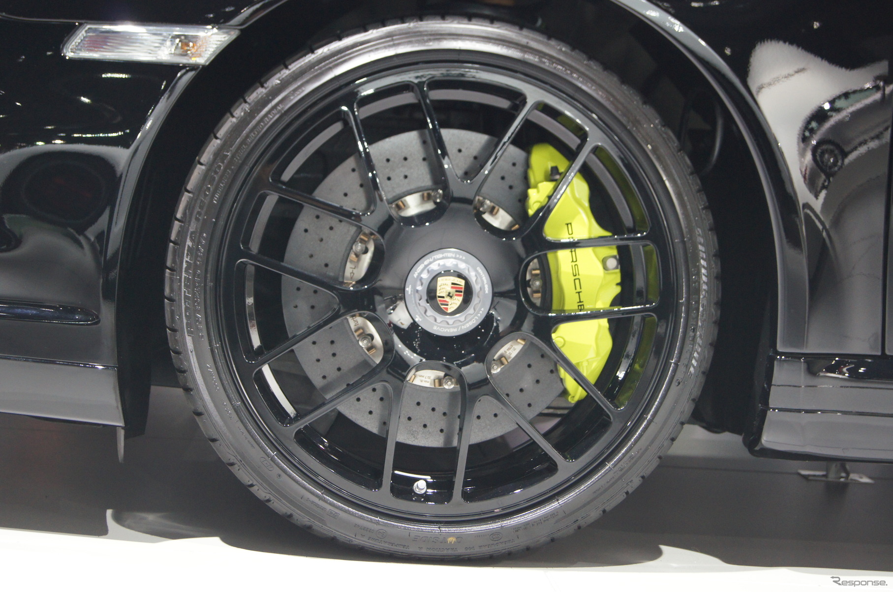 ポルシェ 911ターボS エディション918スパイダー（サンパウロモーターショー12）