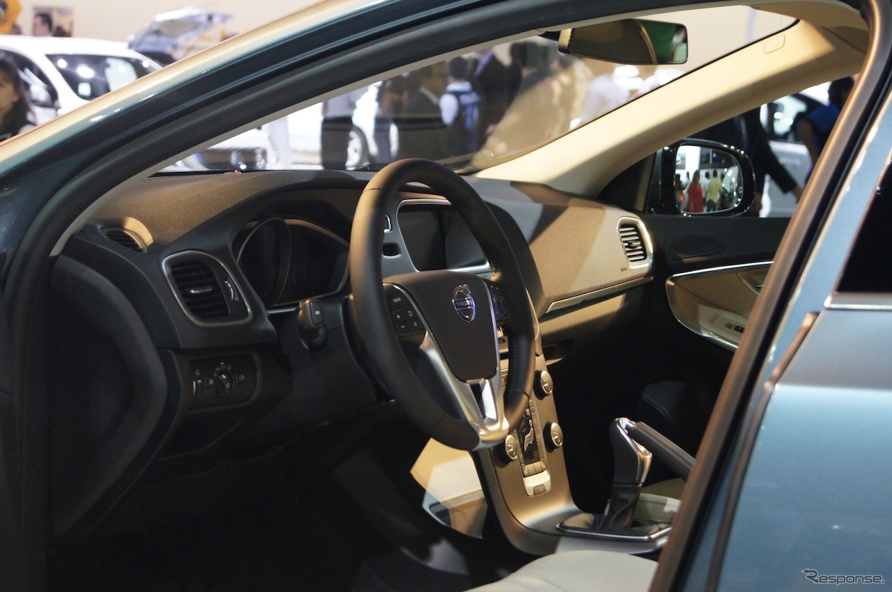 ボルボ V40（サンパウロモーターショー12）