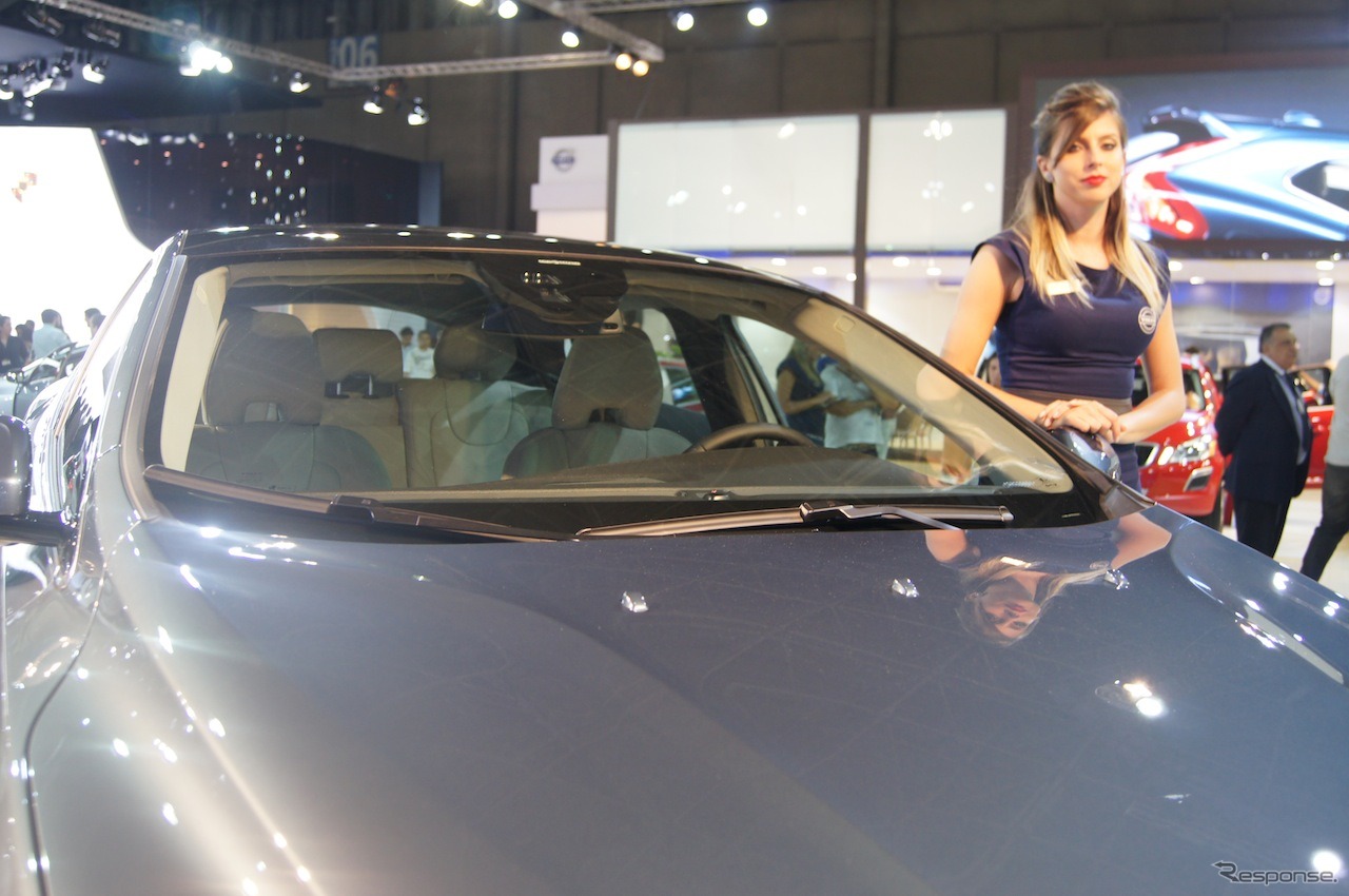 ボルボ V40（サンパウロモーターショー12）