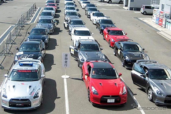 R35型 GT-R 限定のドライビングレッスン…2013年モデルも紹介