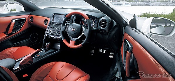 NISSAN GT-R・2013年モデル