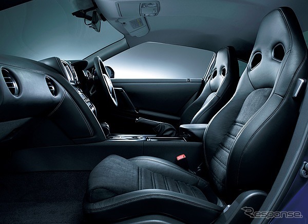 NISSAN GT-R・2013年モデル
