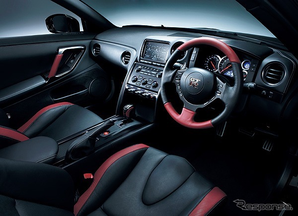 NISSAN GT-R・2013年モデル