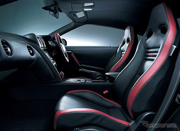 NISSAN GT-R・2013年モデル