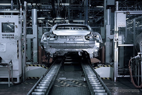 NISSAN GT-R・2013年モデル