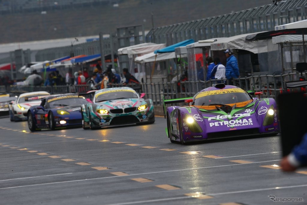 【SUPER GT 最終戦】GT300は峰尾/横溝組のポルシェが逆転でタイトル制す［写真蔵］