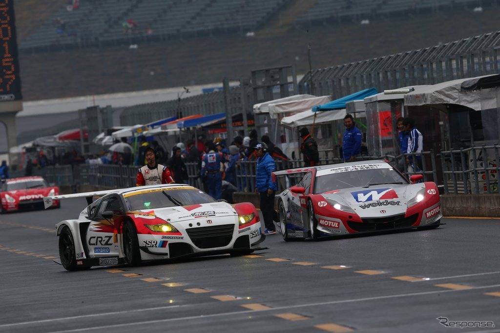 【SUPER GT 最終戦】GT300は峰尾/横溝組のポルシェが逆転でタイトル制す［写真蔵］