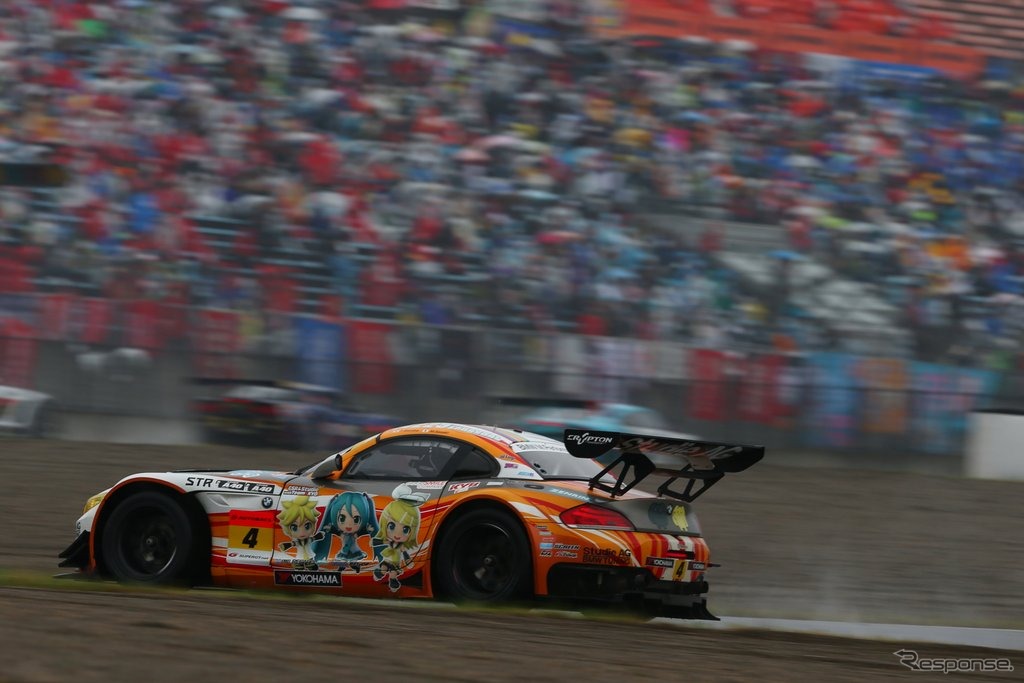 【SUPER GT 最終戦】GT300は峰尾/横溝組のポルシェが逆転でタイトル制す［写真蔵］