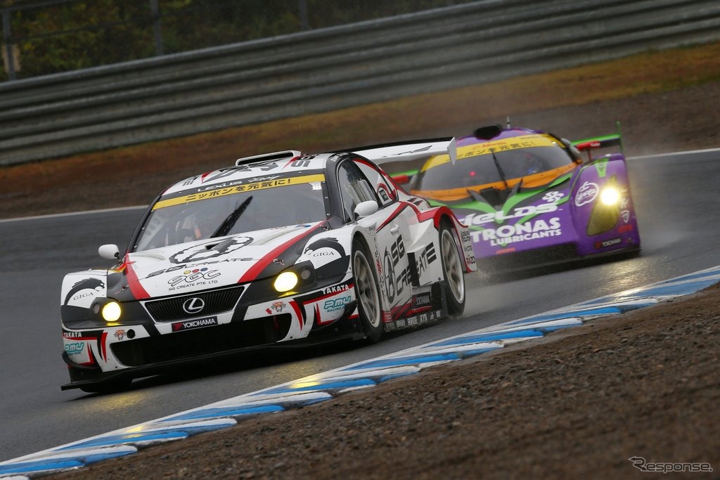 【SUPER GT 最終戦】GT300は峰尾/横溝組のポルシェが逆転でタイトル制す［写真蔵］