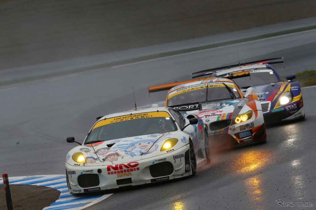 【SUPER GT 最終戦】GT300は峰尾/横溝組のポルシェが逆転でタイトル制す［写真蔵］