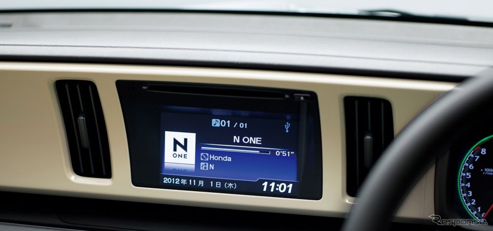 ホンダ・N-ONEでメーカーオプションとして装着されるディスプレイオーディオ
