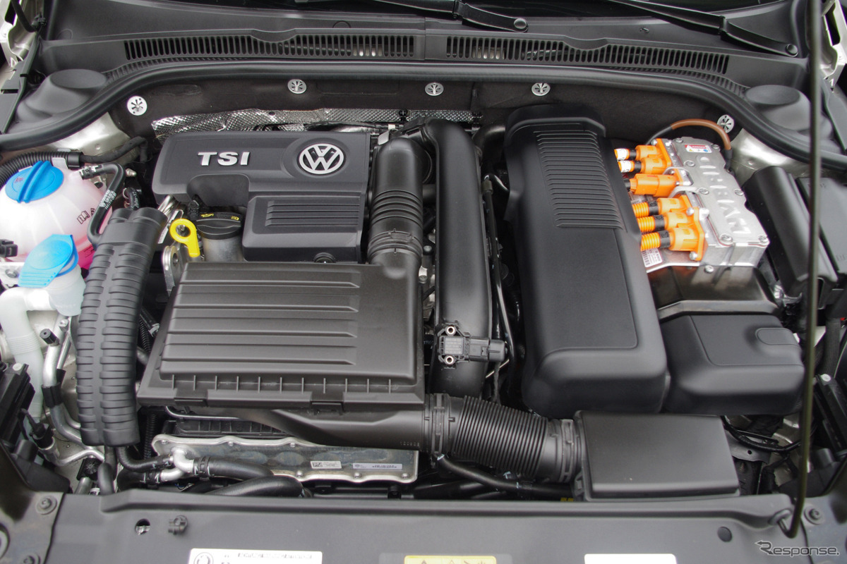 VW ジェッタハイブリッド Think Blue. World Championship 2012仕様