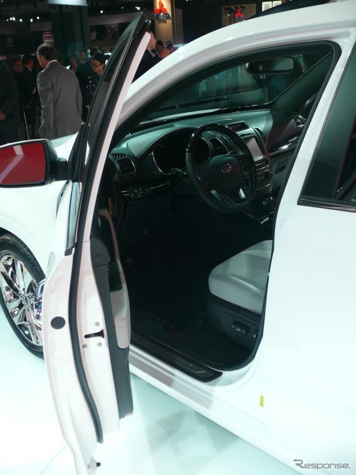 キア ソレントの2014年モデル（ロサンゼルスモーターショー12）