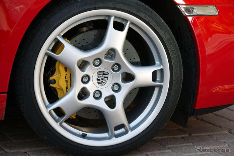 【新型ポルシェ ボクスター 海外試乗】その4 極扁平を感じさせない軽快な乗り味…河村康彦