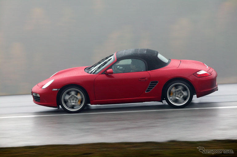 【新型ポルシェ ボクスター 海外試乗】その4 極扁平を感じさせない軽快な乗り味…河村康彦