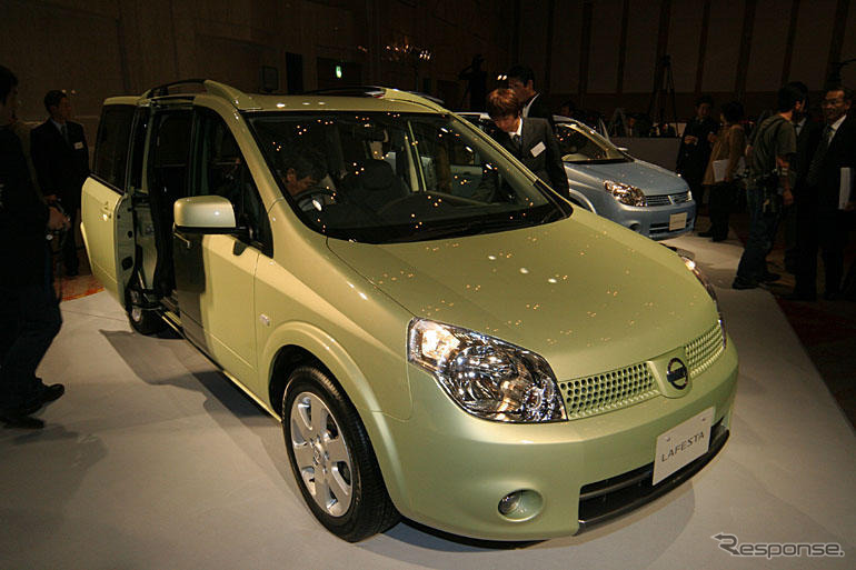 【日産 ラフェスタ 発表】四角いボディは女性に優しい
