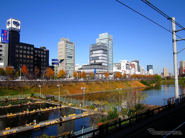 JR市ヶ谷駅の北を流れる外堀の地下をきっぷなしで移動できるようになる