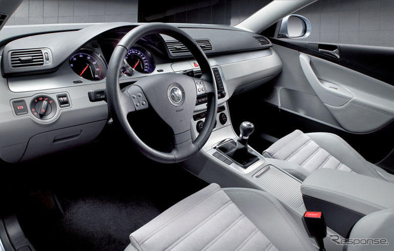 VW パサート 新型、来春登場!!