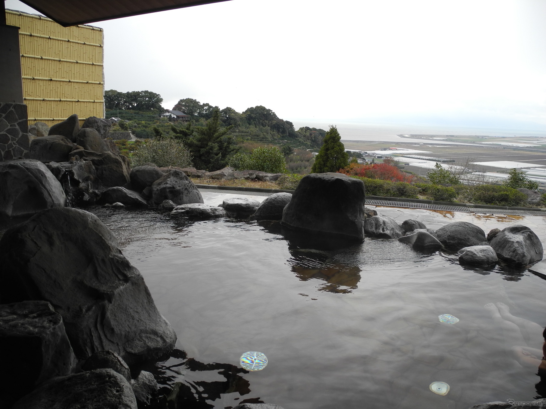 草枕温泉「てんすい」の露天風呂からの眺め