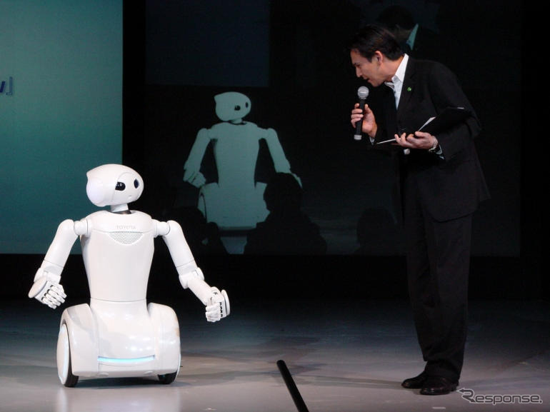 【ロボット新時代写真蔵】トヨタ パートーナーロボット、万博を前に進化