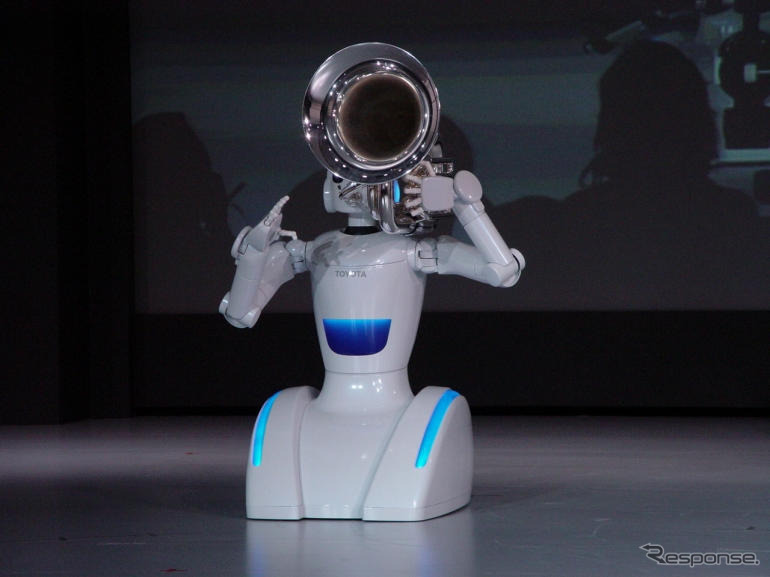 【ロボット新時代写真蔵】トヨタ パートーナーロボット、万博を前に進化