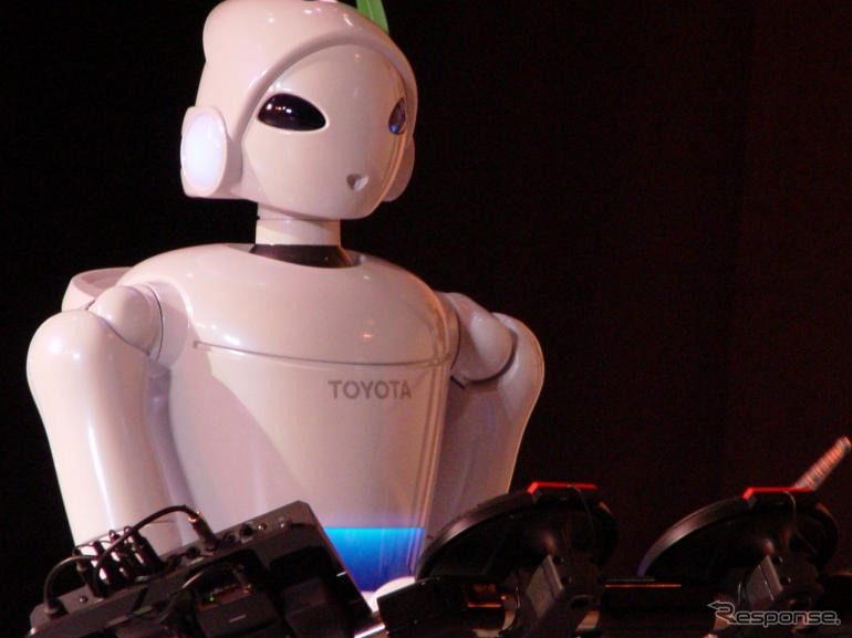 【ロボット新時代写真蔵】トヨタ パートーナーロボット、万博を前に進化