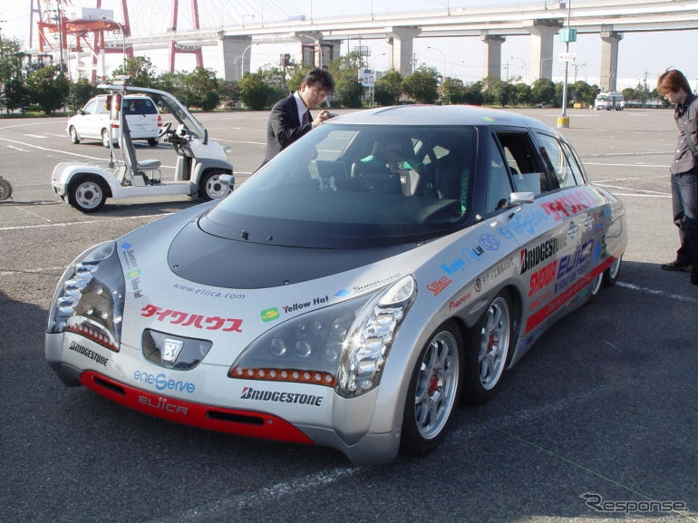 【慶応大学エリーカ】これが“最高速度挑戦車”の車内だ