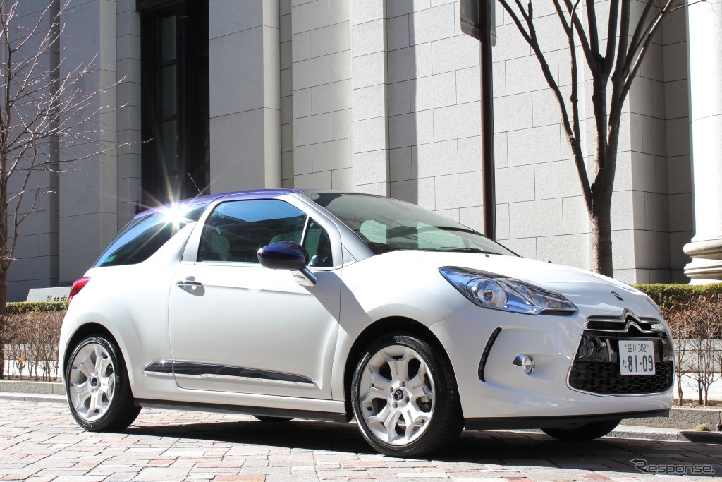 シトロエン・DS3ウルトラマリン