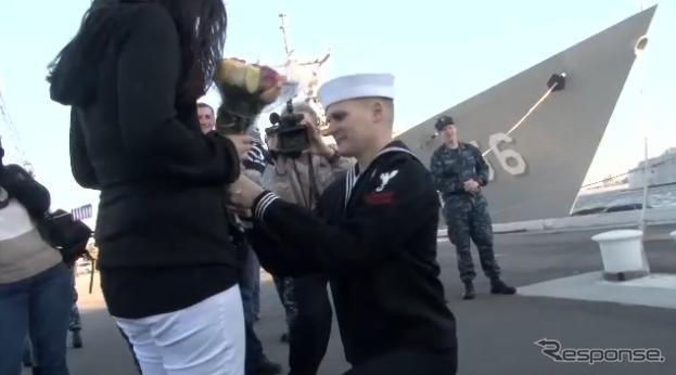 USSハリバートンの帰港（動画キャプチャ）